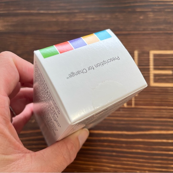 Rodan & Fields Microdermabrasion Paste Ten 5ml packets - Picture 4 of 4